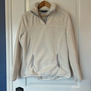 Eddie Bauer Women’s heavy fleece (waffle pattern) pullover. Size Medium
